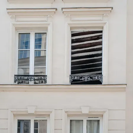 Beautiful Studio Next To From Notre Dame Cathedral * Paris